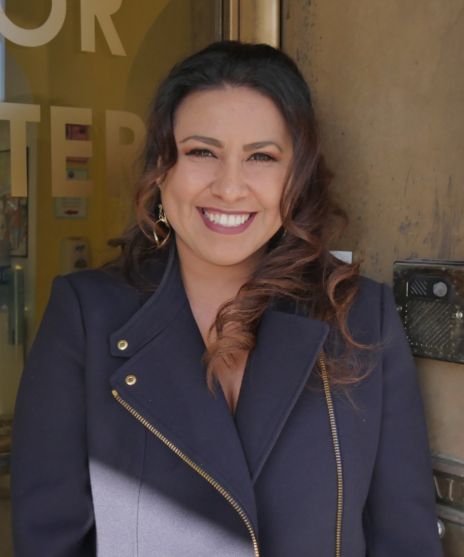 Ana Luz González-Vásquez